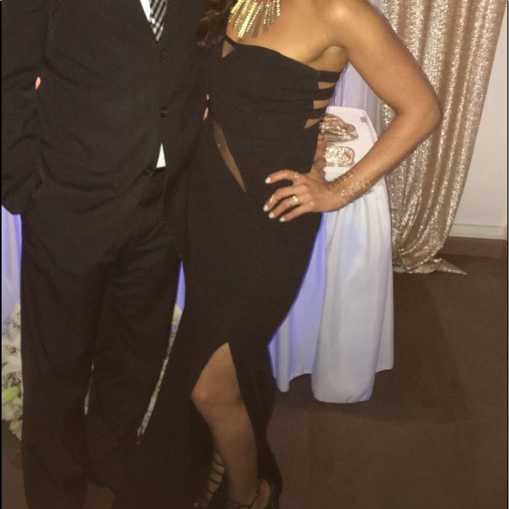 Long black dress